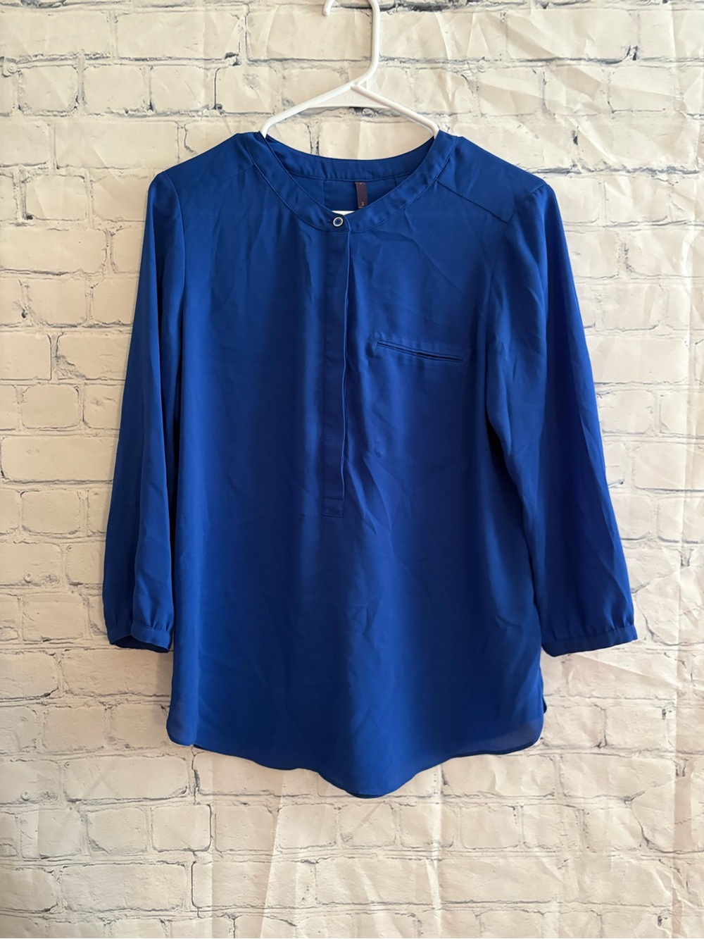 NYDJ 3/4 sleeve pleatback top blue size s